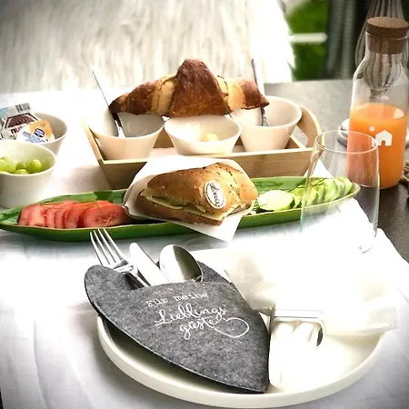 Sunny Way & Alojamento de Acomodação e Pequeno-almoço Weite